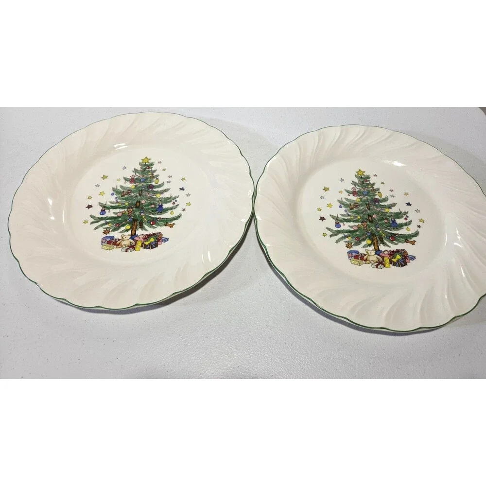 NIKKO Happy Holidays Christmas Tree Dinner Plates  10.75